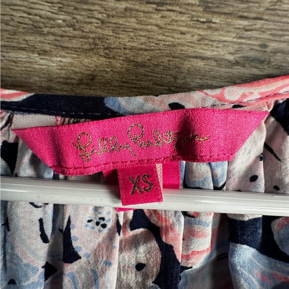 Lilly Pulitzer Pink and Blue Beach Graphic Blouse XS - Picture 2 of 10